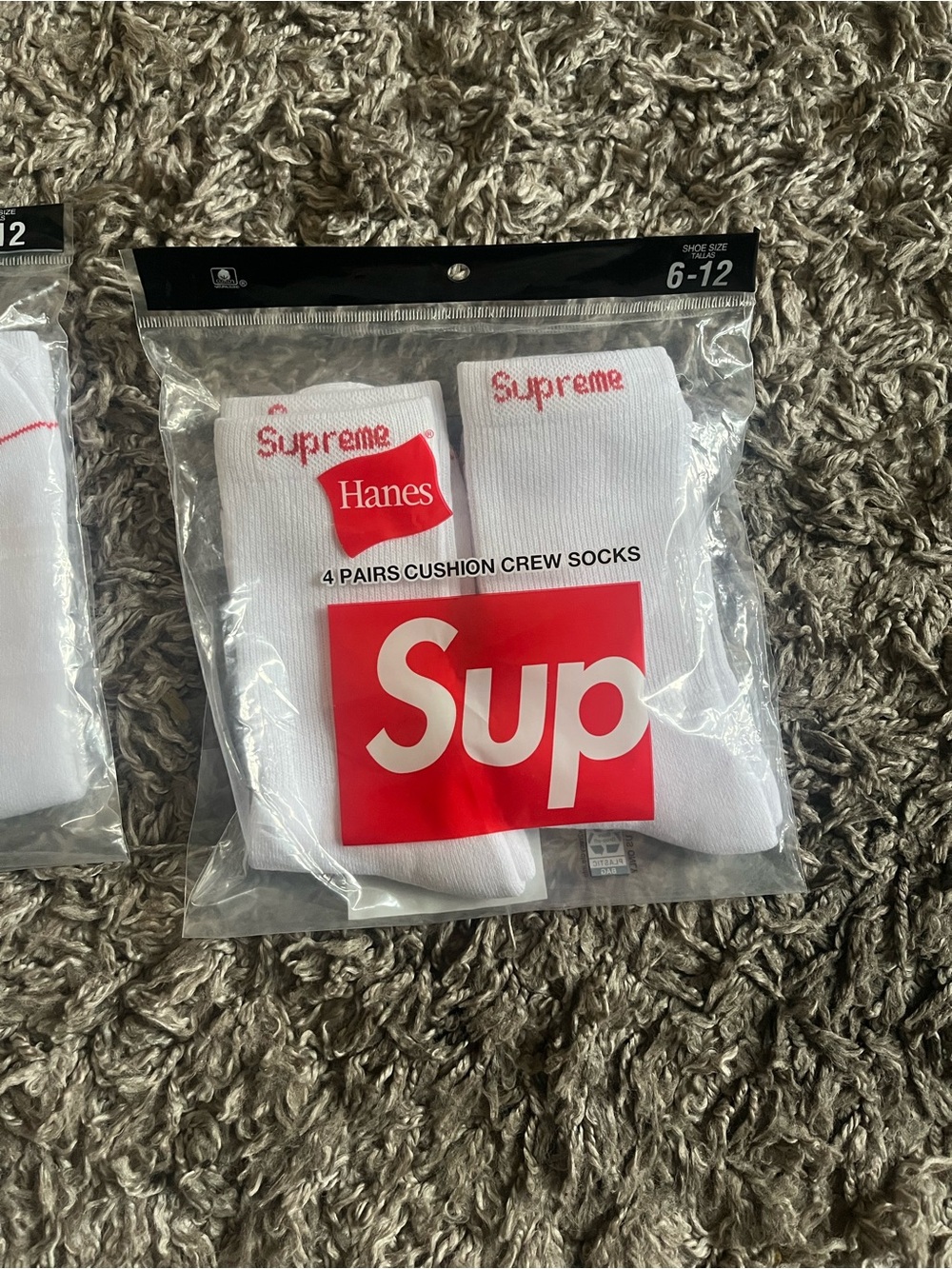 Supreme White Cushion Crew Socks - Red Logo (4 Pairs)